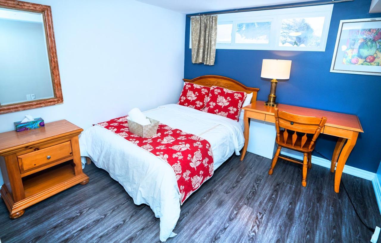 Vila Cozy 3Br 2Bth Lower Unit, A Min To Hwy401, 404 & Dvp Toronto Exteriér fotografie